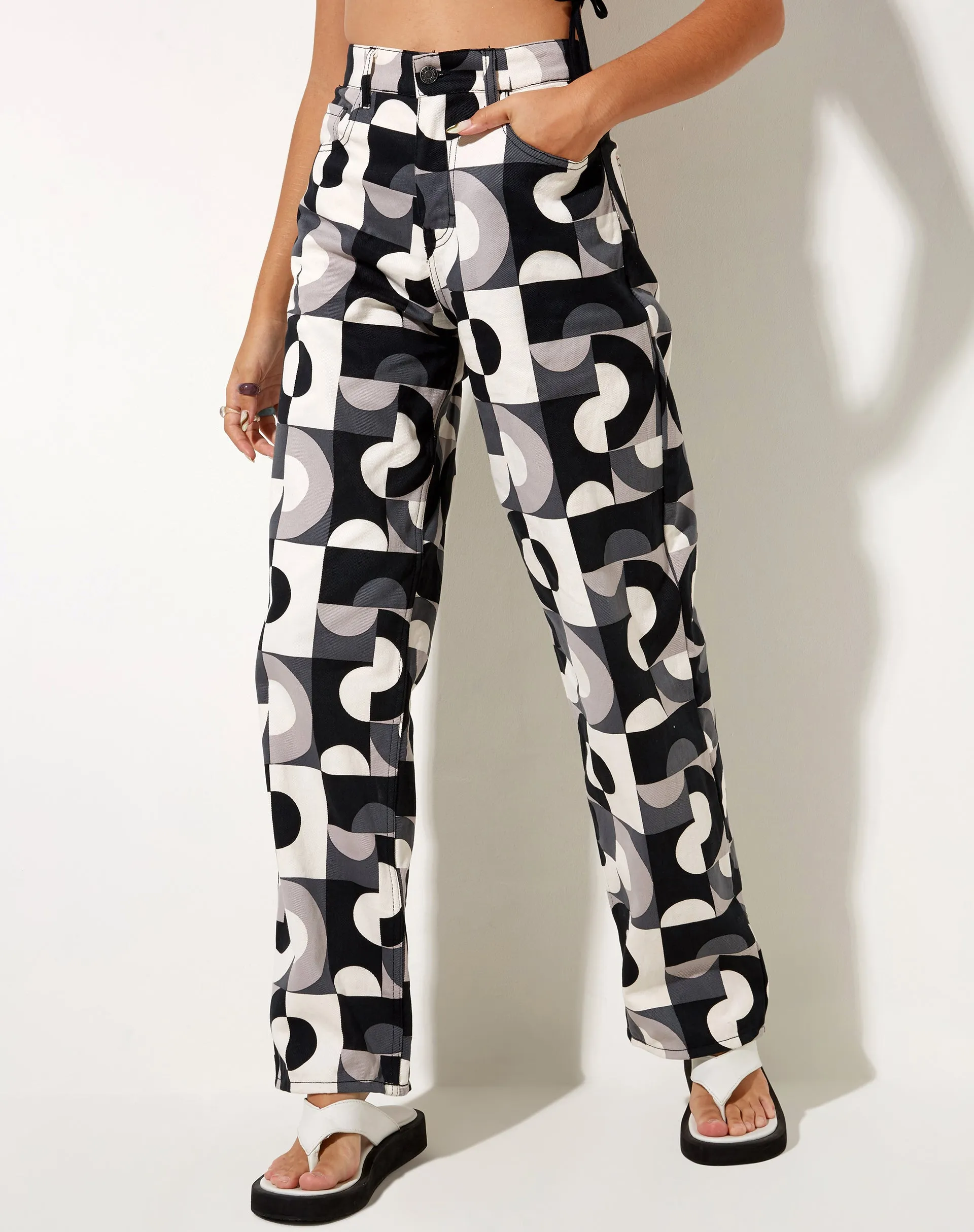 Parallel Jeans in Retro Optic Spot