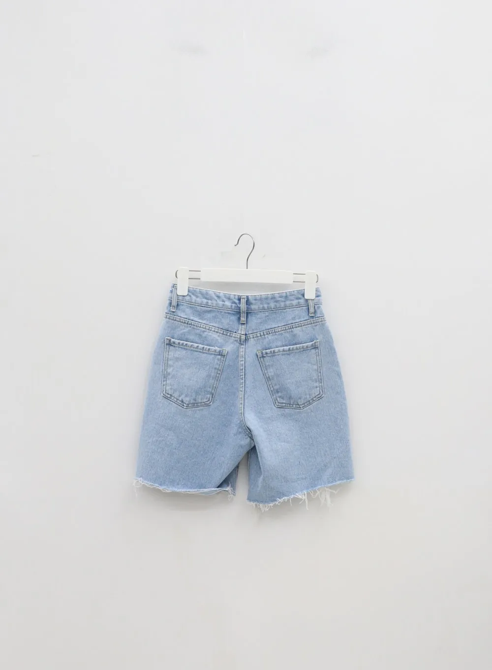 Ripped Denim Bermuda Shorts IA305