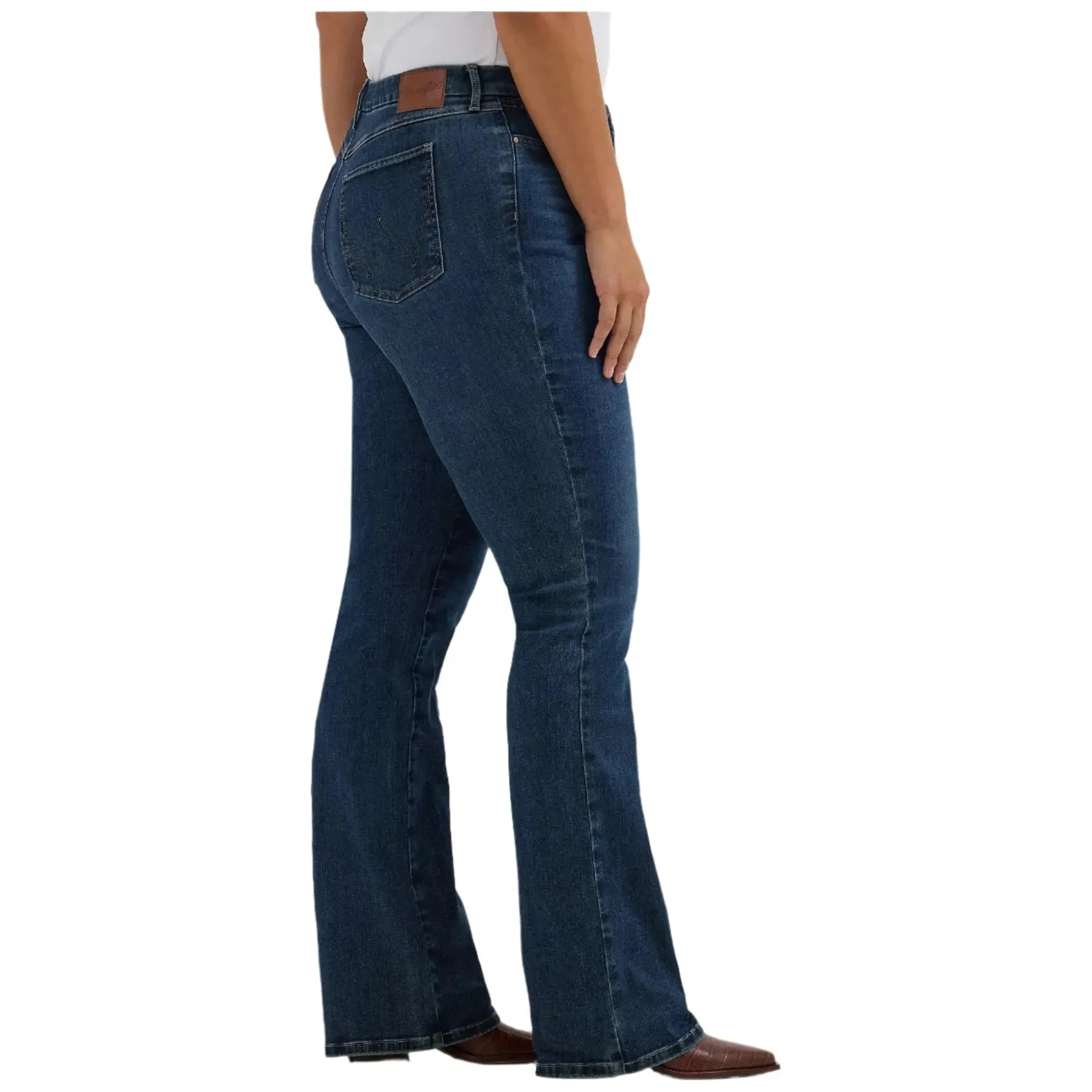 Women's Wrangler Bespoke High Rise Bootcut Jean 2359277